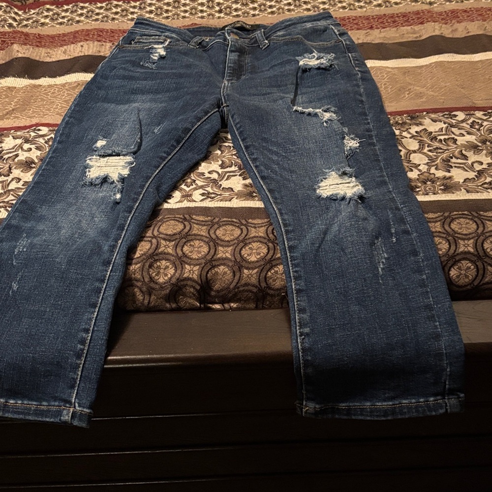Judy Blue Dark Wash Capri Jeans